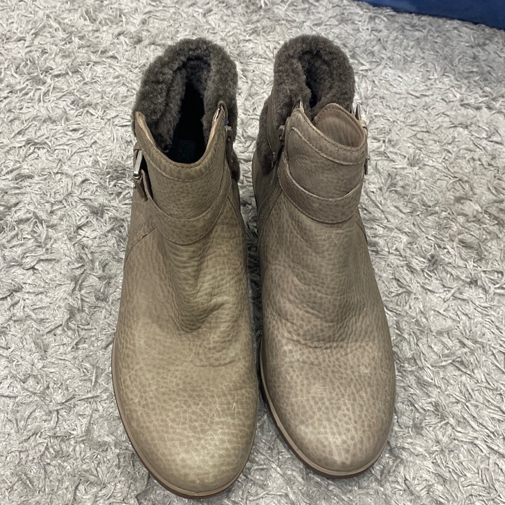 Ecco Womens Booties Shiver Wedges